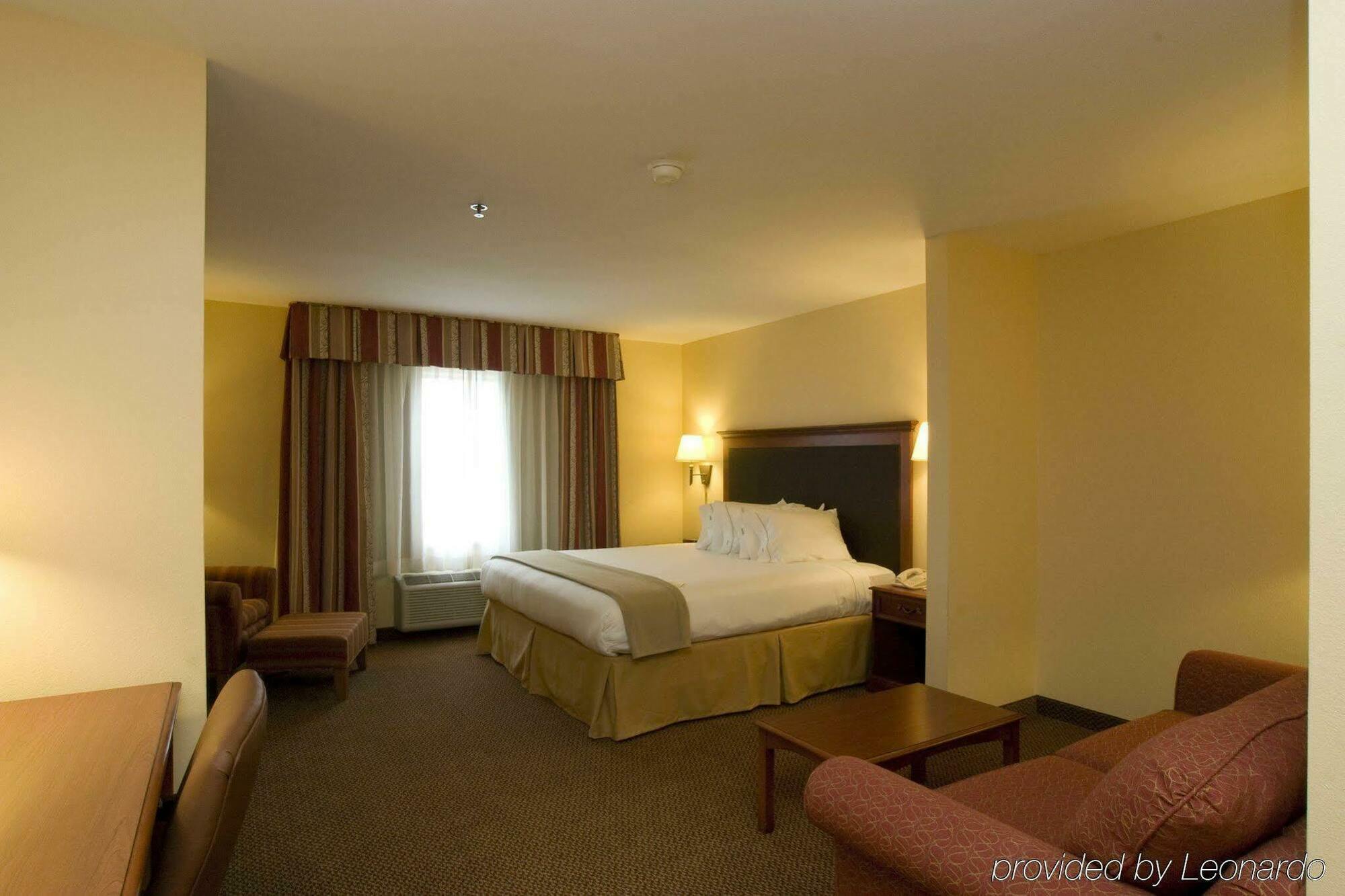 Holiday Inn Express & Suites - Laredo-Event Center Area By Ihg Rom bilde