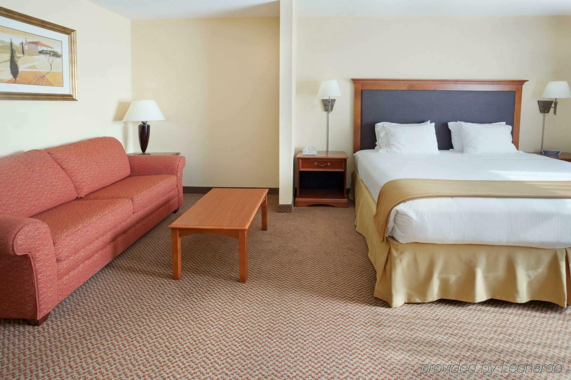 Holiday Inn Express & Suites - Laredo-Event Center Area By Ihg Rom bilde