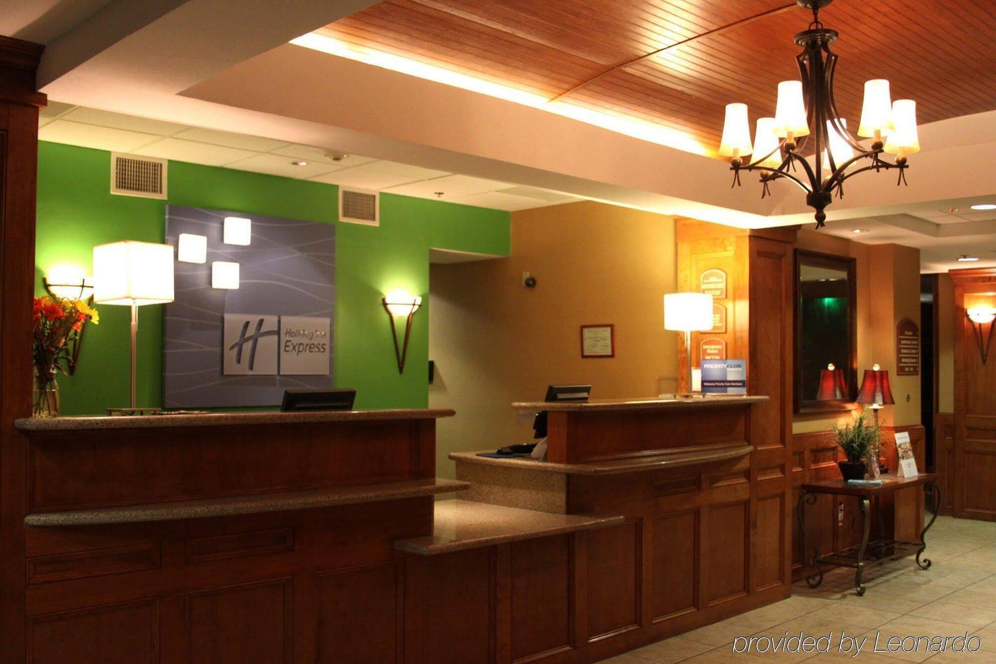 Holiday Inn Express & Suites - Laredo-Event Center Area By Ihg Eksteriør bilde